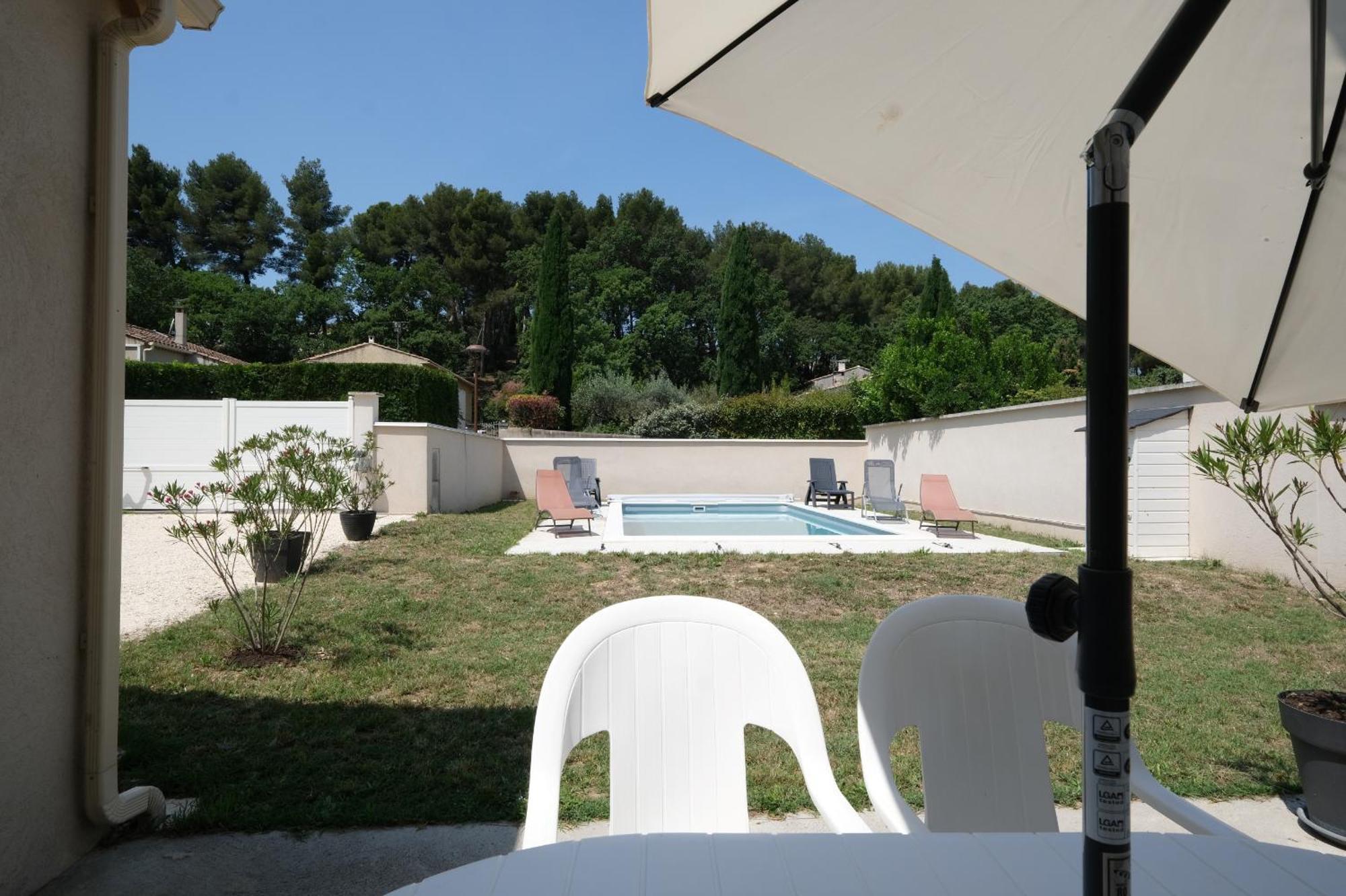 Villa Provence: Tranquil Retreat with Private Pool Near Saint-Remy Center Exterior photo